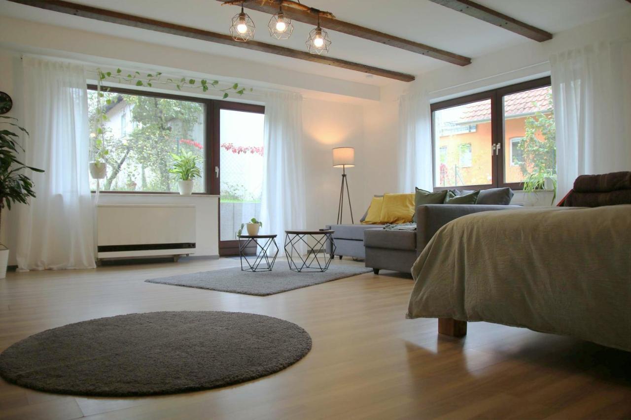 Studio-Apartment Mit Garten, Parkplatz & Kueche Offenburg Esterno foto